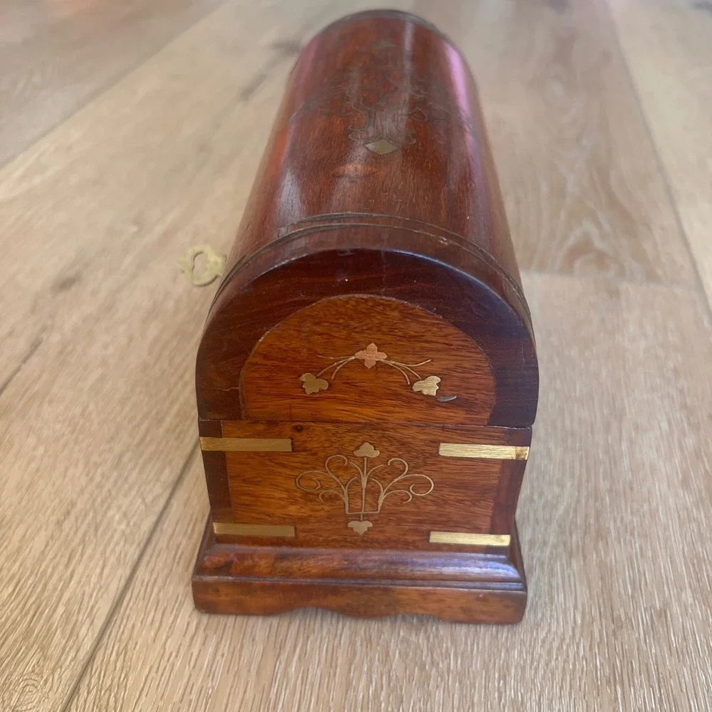 N/A handcrafted wooden